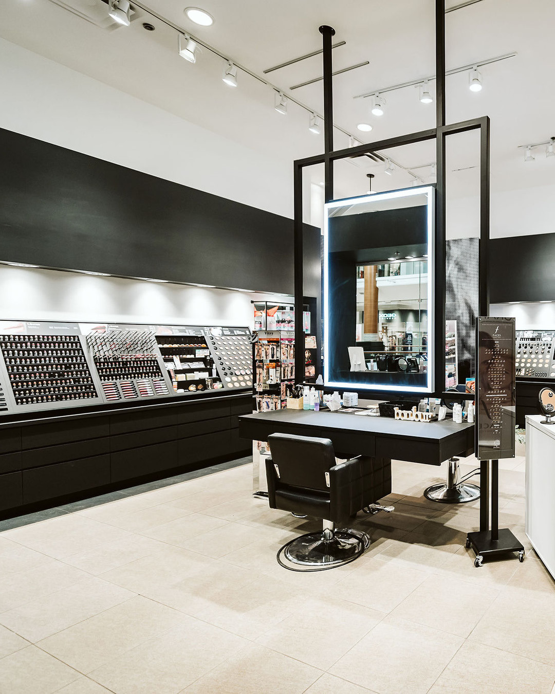 Faces Cosmétiques - Centre Rockland