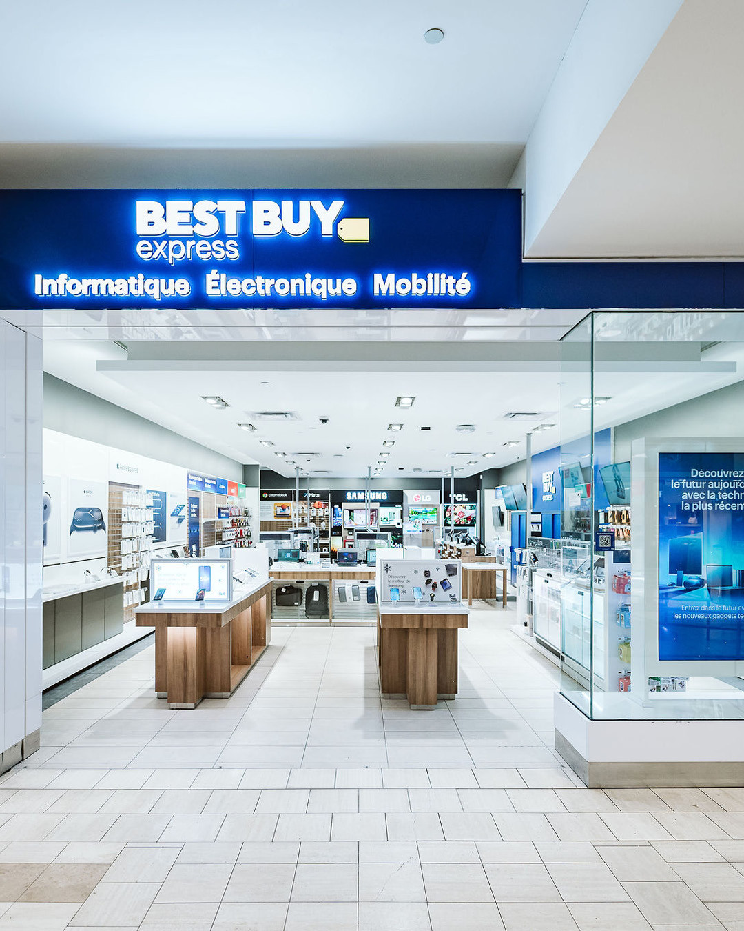 Best Buy Express - Centre Rockland