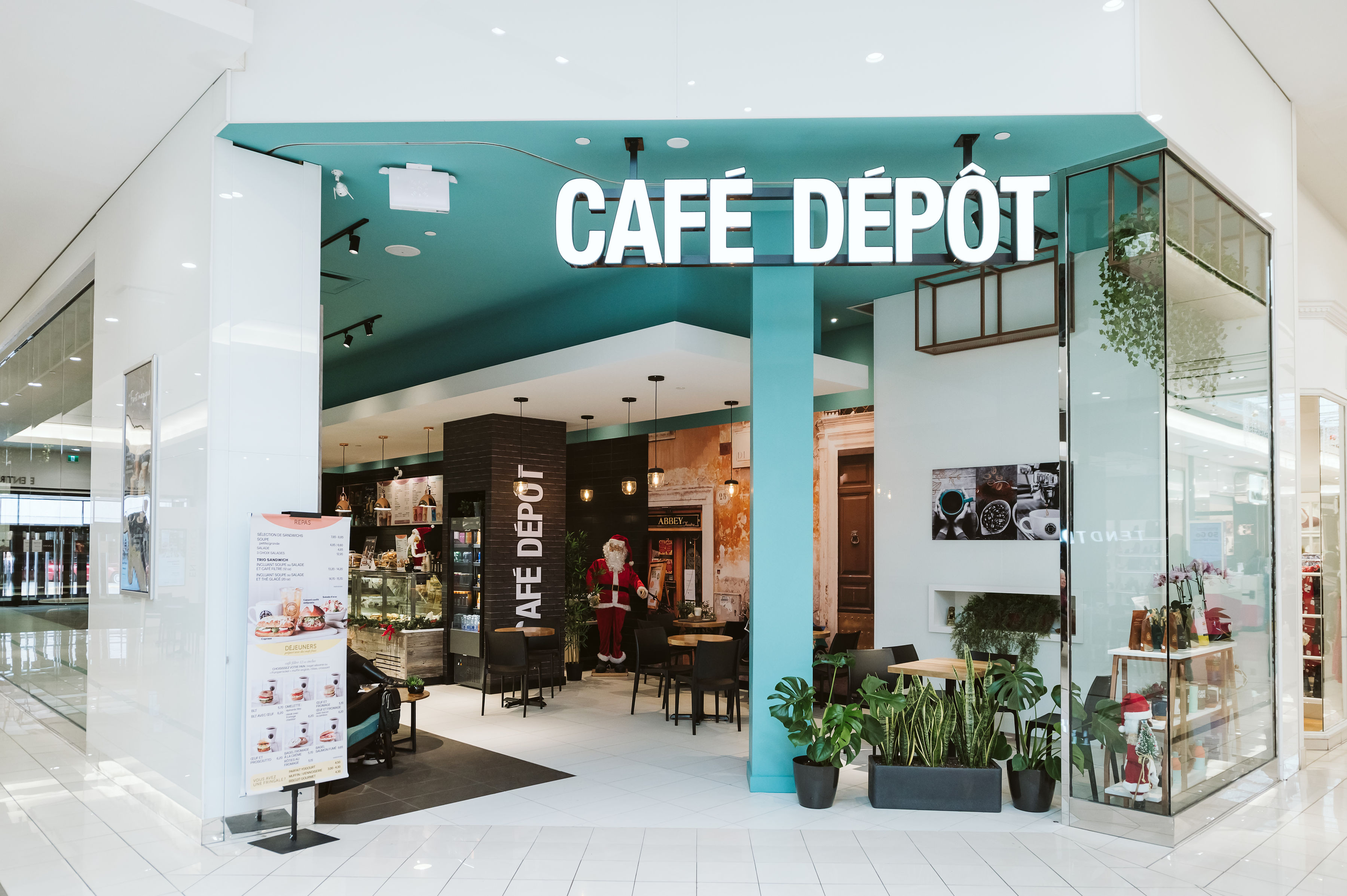Café Dépôt - Mail Champlain