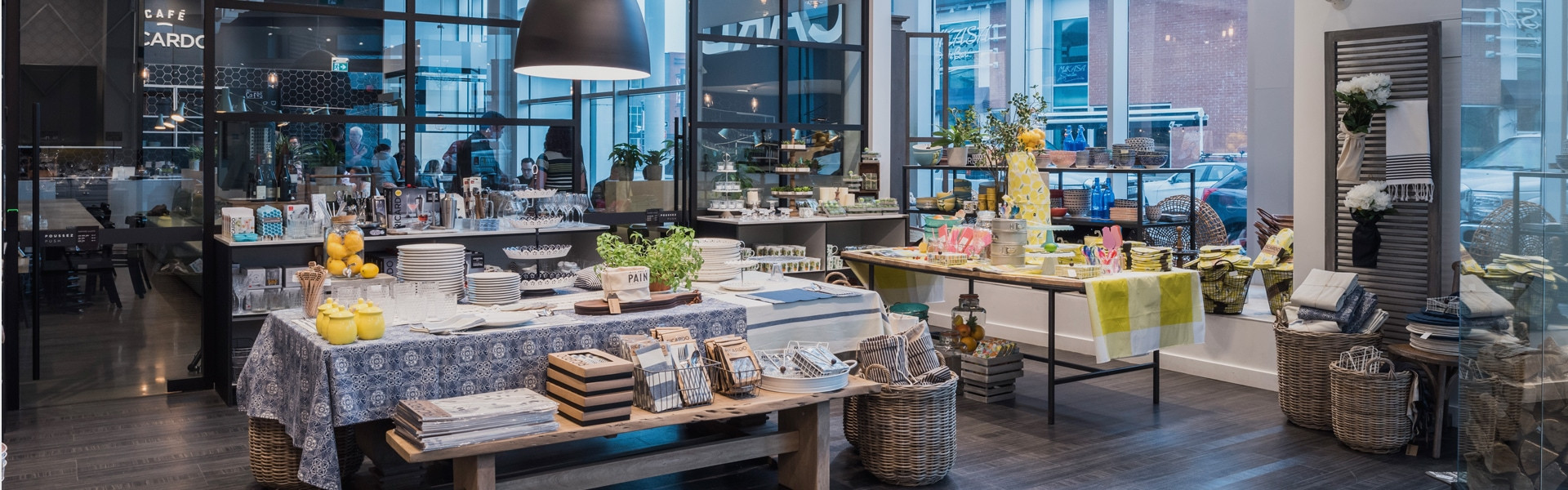 RICARDO Boutique - Centropolis