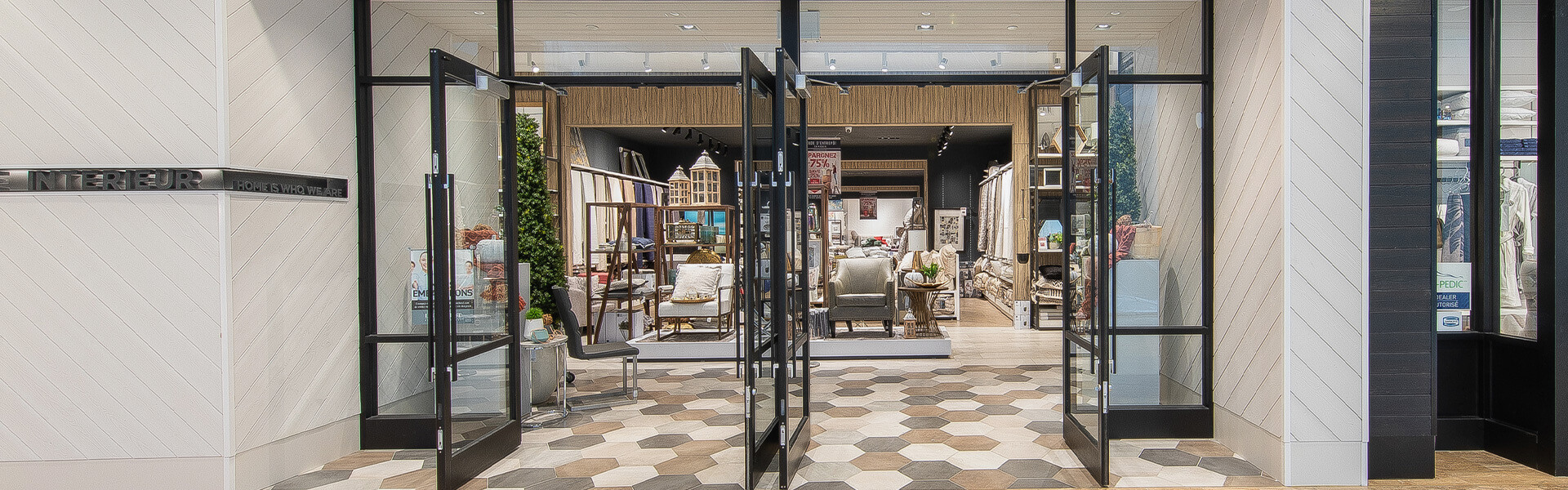 Linen Chest - Rockland