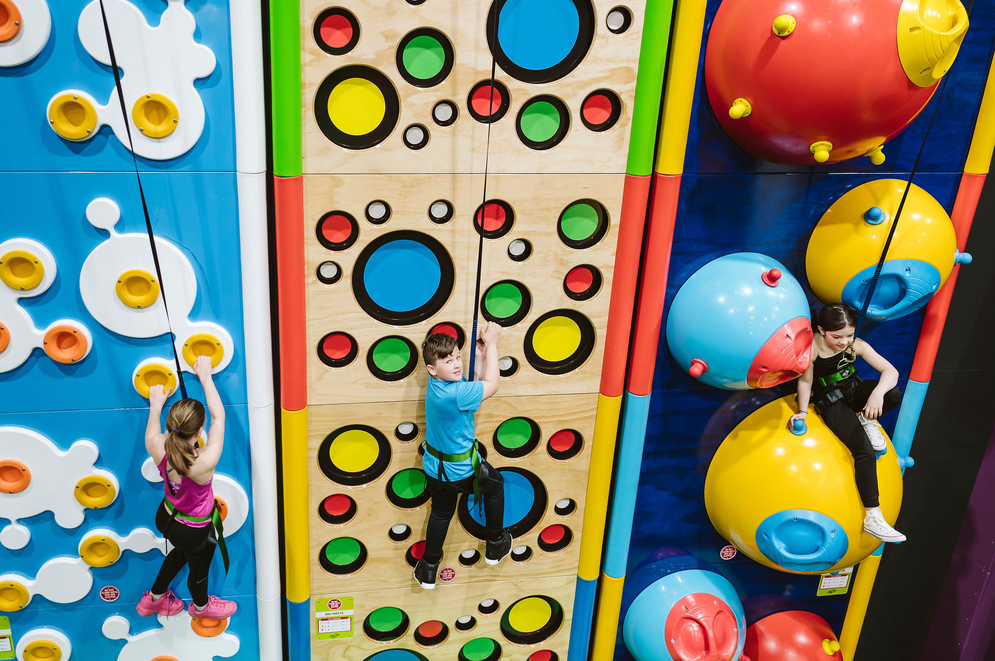 Clip N Climb All Stores Mail Champlain clip-n-climb-all-stores-mail-champlain
