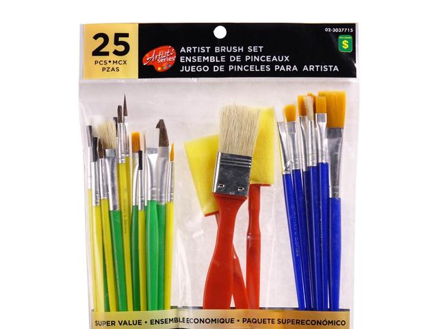 Set of 25 paint brushes